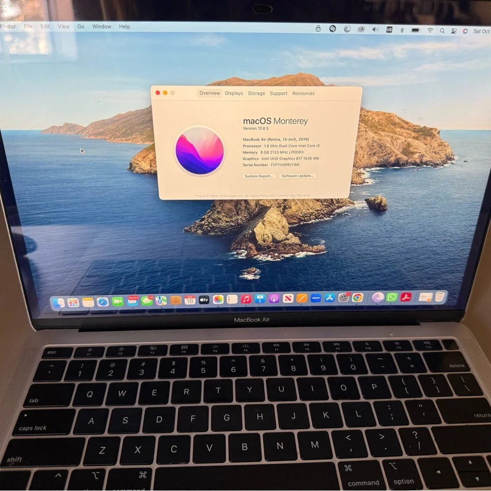 Apple Laptop in Silver